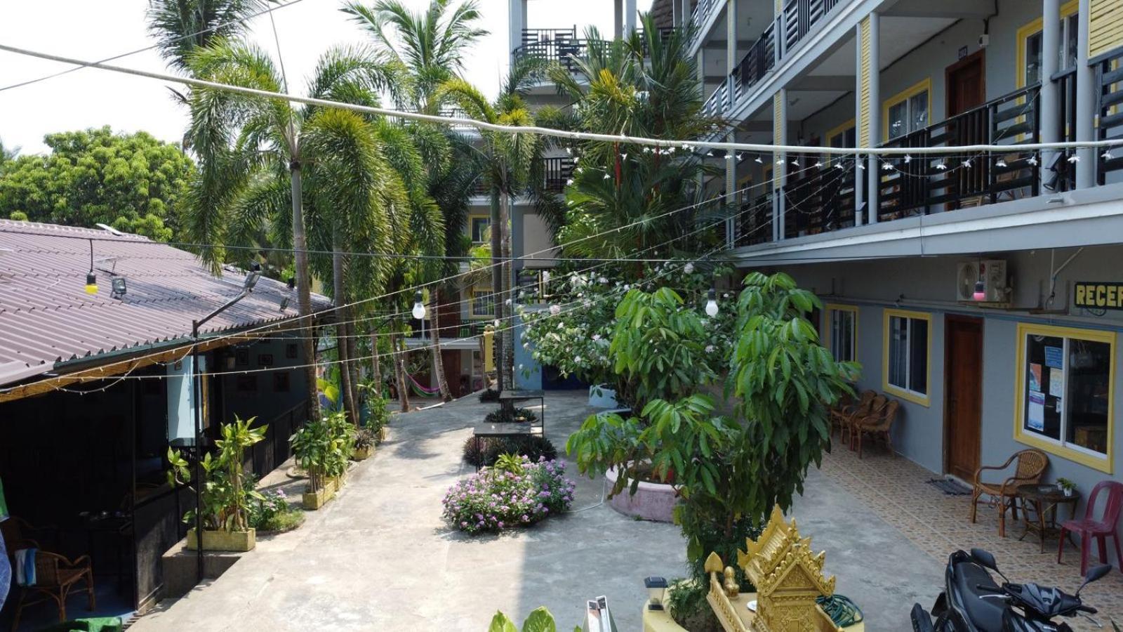 Roomy Guesthouse Kaoh Touch Extérieur photo